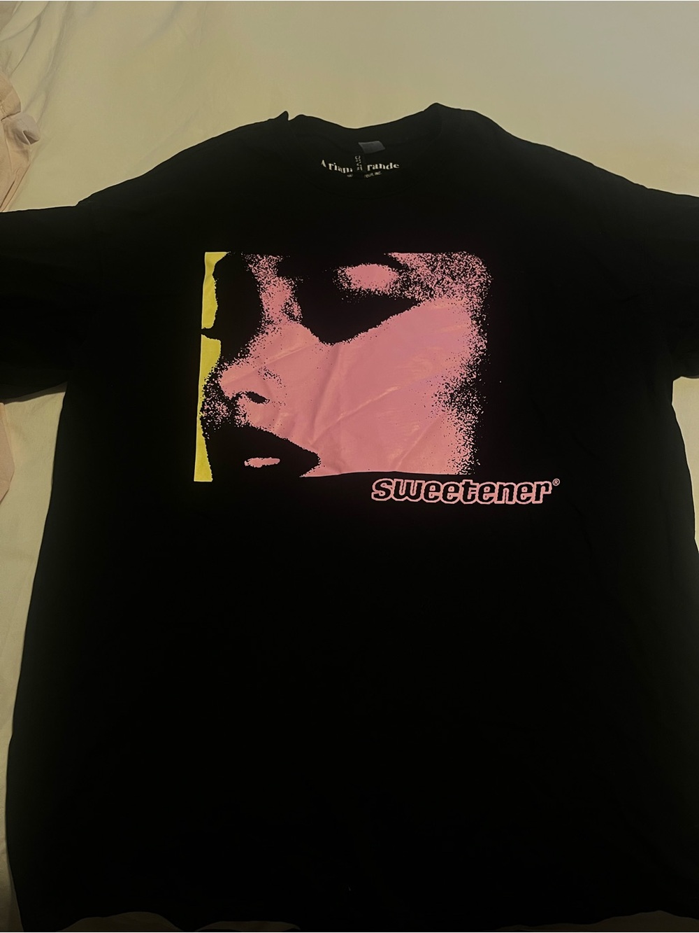 Ariana grande oversized sweetener world tour x H&M long sleeve